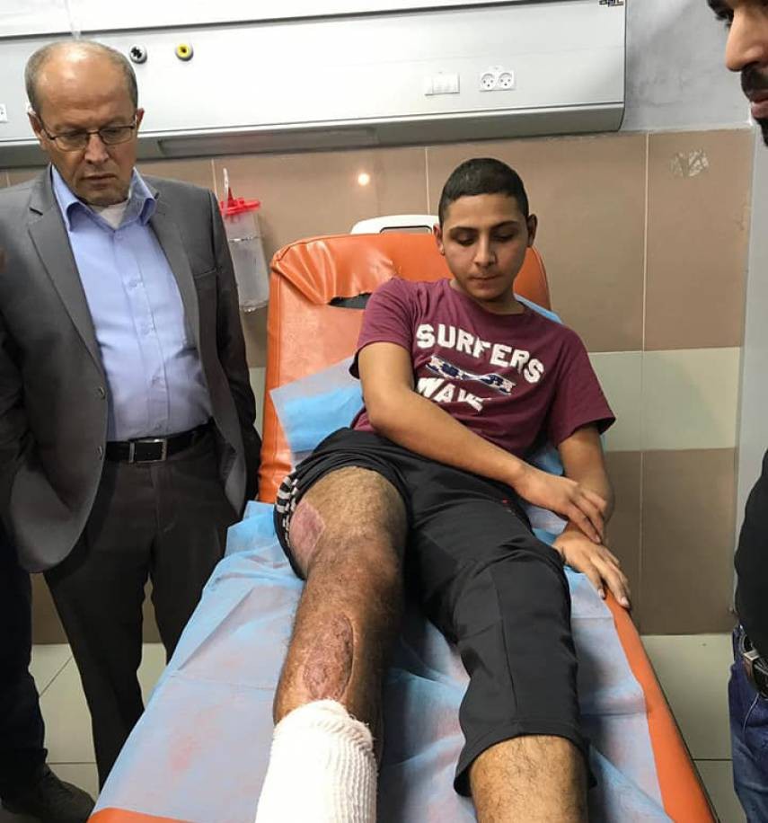 الاحتلال يفرج عن القاصر الجريح محمد حسنين