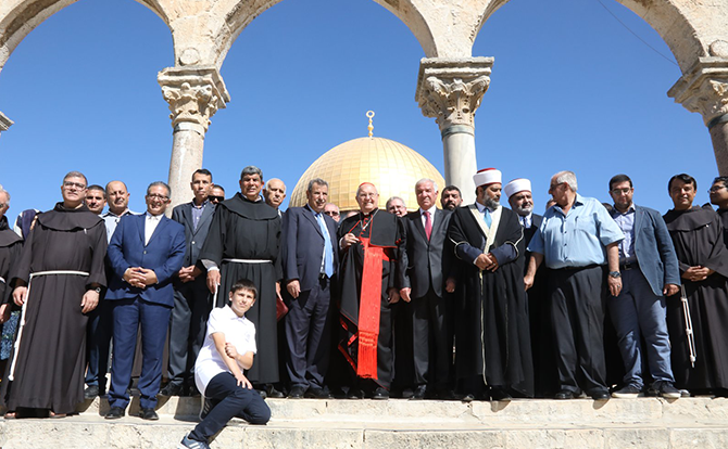 عميد مجمع الكنائس الشرقية في الفاتيكان يزور المسجد الأقصى