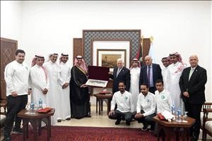 هذا ما قاله الرئيس خلال استقباله بعثة المنتخب السعودي برام الله!