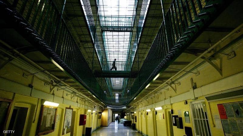 وفاة "رضيع" داخل "زنزانة" وطريقة غريبه جداً