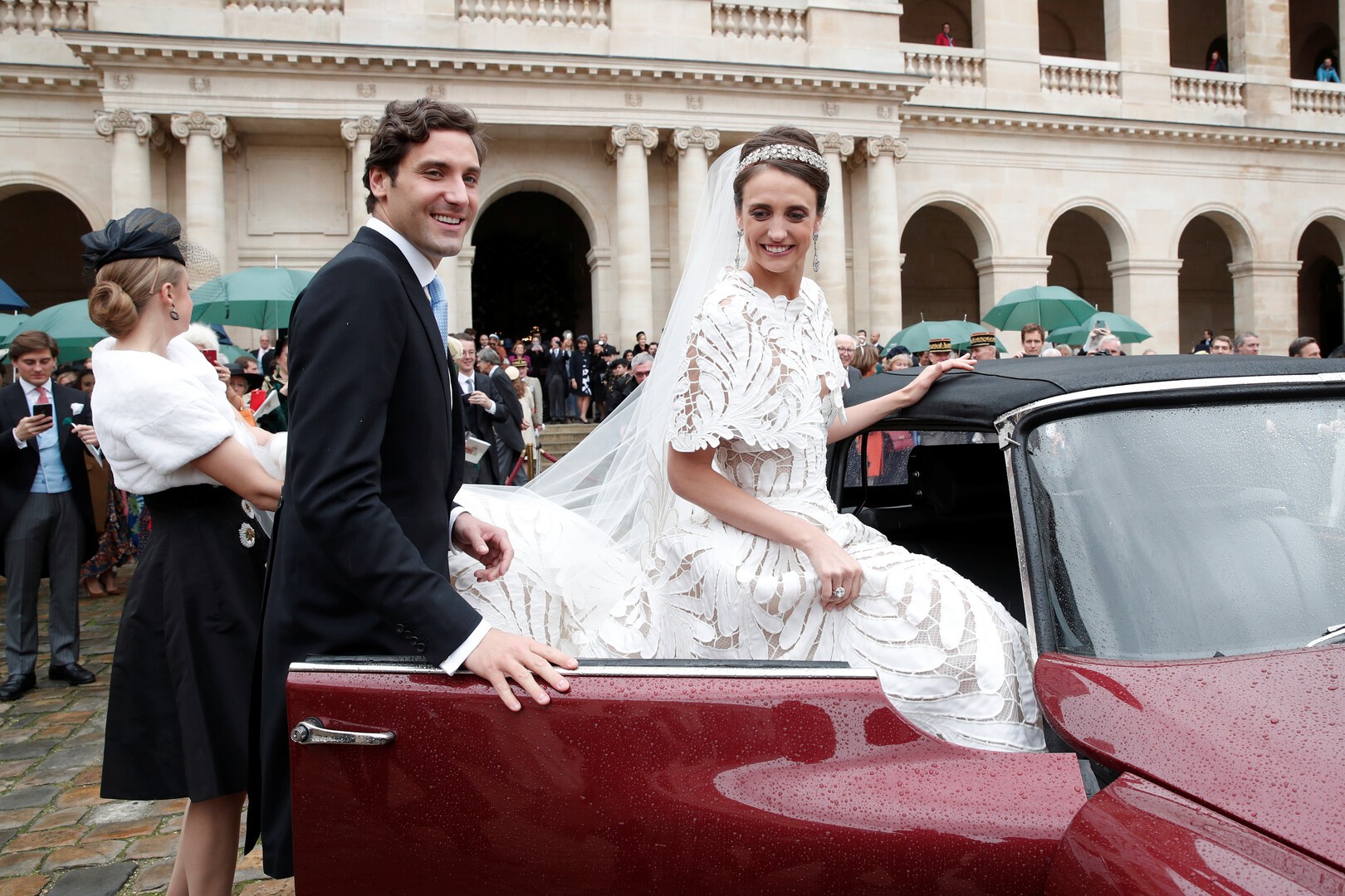 شاهدوا: زواج ملكي فخم لحفيد نابليون بونابرت