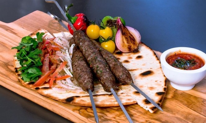 احذروا هذه "الأطعمة".. تعرضكم لخطر "الزهايمر"