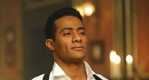 شاهدوا: النجم "محمد رمضان" يغازل زوجته في الطائرة