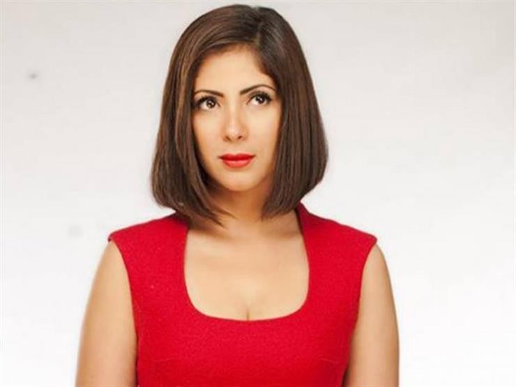 شاهد: صورة أثارت ضجة  النجمة "منى زكي" تنتظر مولودها الرابع؟