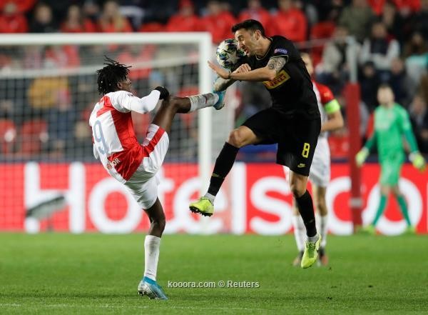 الإنتر ينتزع فوزاً صعباً على سلافيا براج