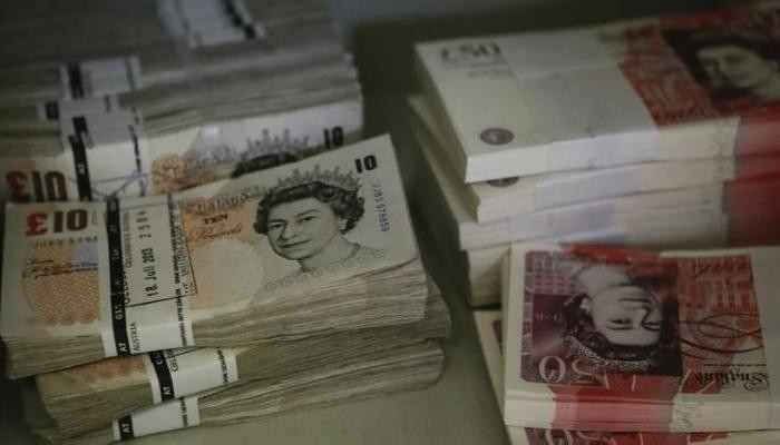 طمعا فخسرا مليون "إسترليني" ودخلا السجن لمدة طويلة