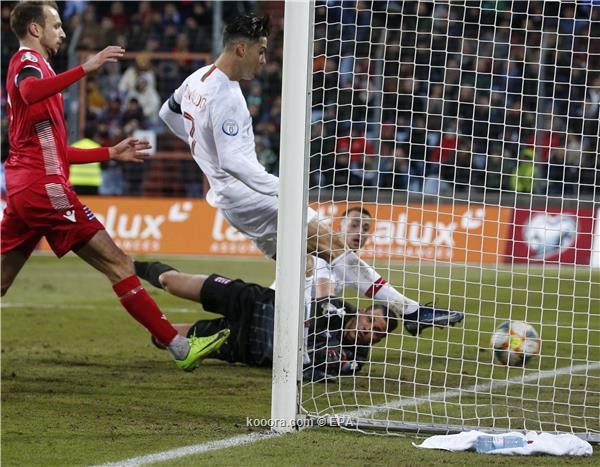 رونالدو يقود البرتغال لبر الأمان أمام لوكسنبورج