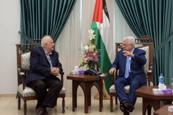 الرئيس يستقبل رئيس لجنة الانتخابات حنا ناصر