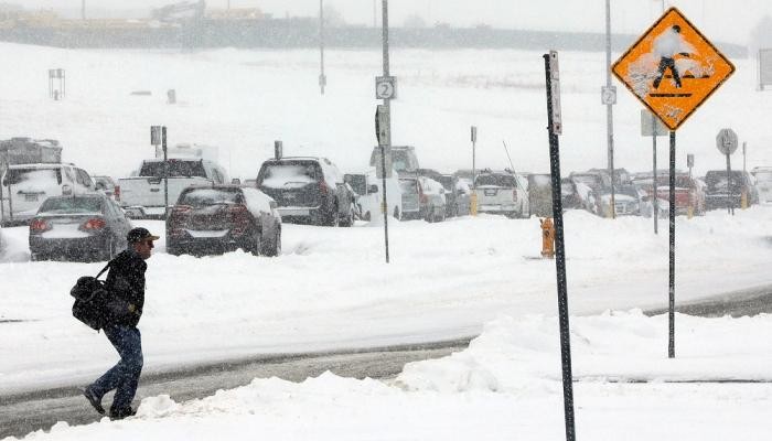 ثلوج "أمريكا" تحول عيد الشكر إلى "كابوس"