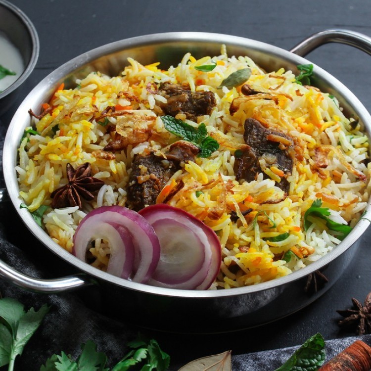 بالفيديو: طريقة عمل "برياني" باللحم الهندي