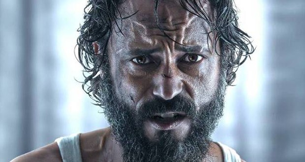 صورة: النجم المصري "يوسف الشريف" يعود إلى القاهرة بعد انتهاء مشاهد "النهاية" فى الأردن