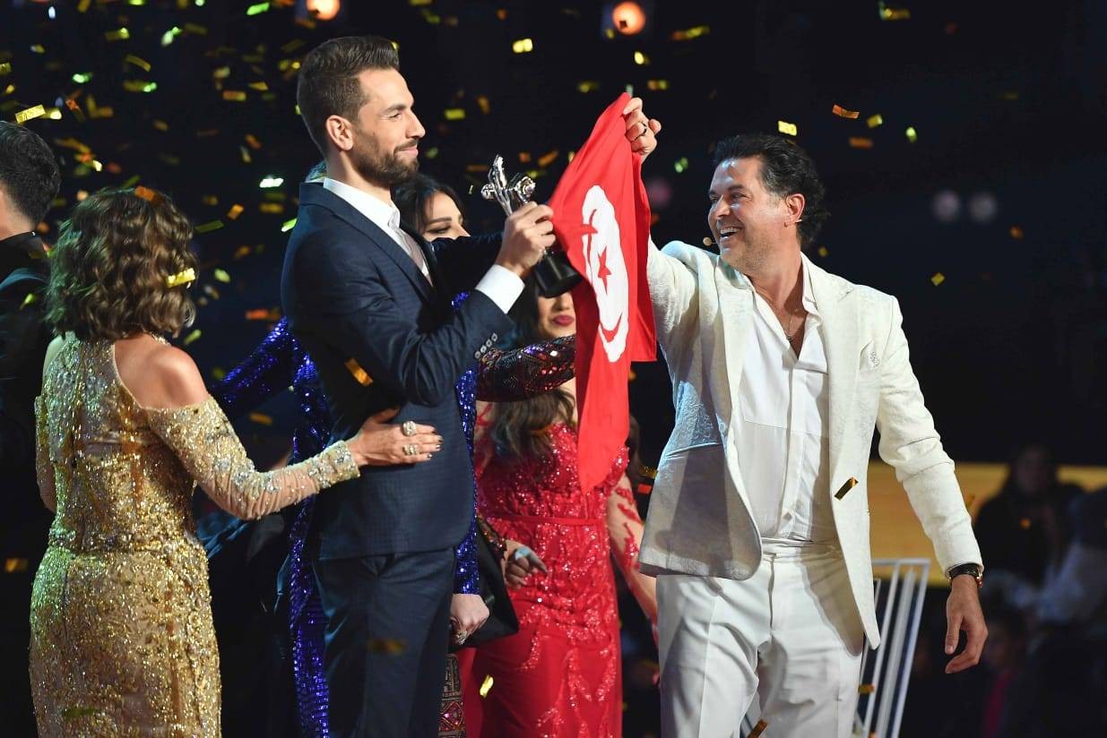 بالفيديو والصور: التونسي "مهدي عياشي" أحلى صوت في الموسم الخامس من the Voice