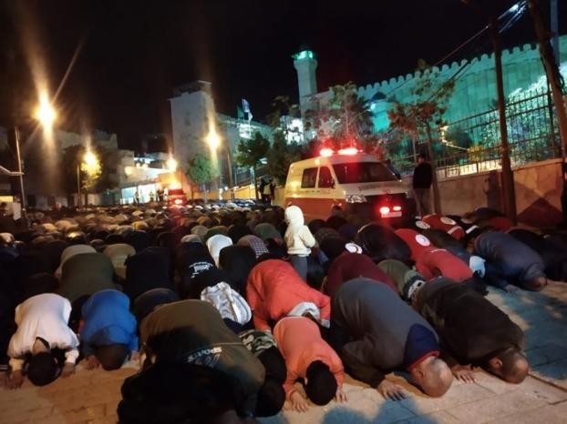دعوات لإحياء صلاة الفجر العظيم في الحرم الإبراهيمي بالخليل