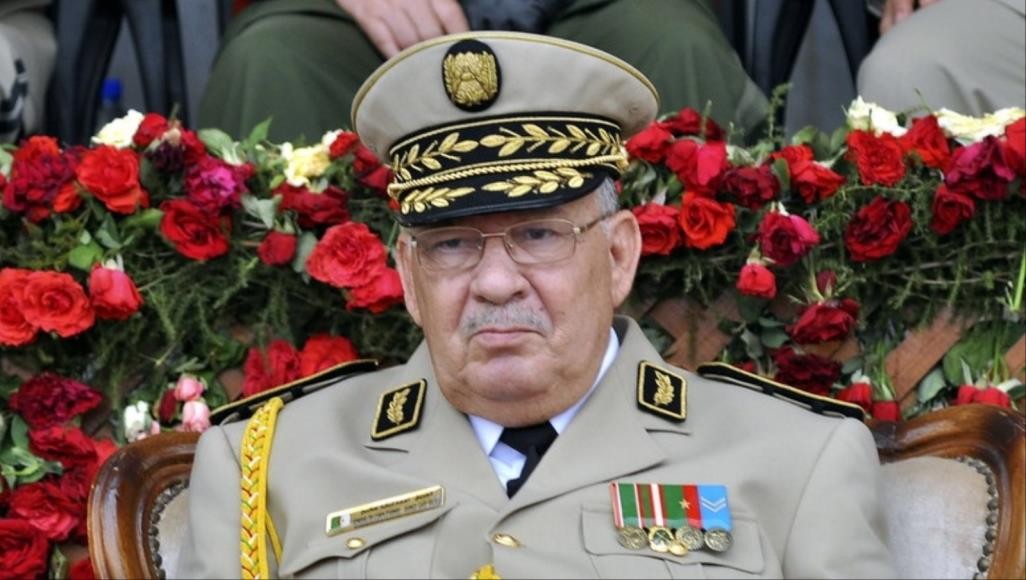 هتفوا شعارات مناهضة لفرنسا