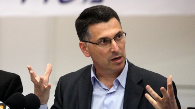 ساعر يطلب سحب أوراق نقدية لضرب اقتصاد "حماس" في غزة