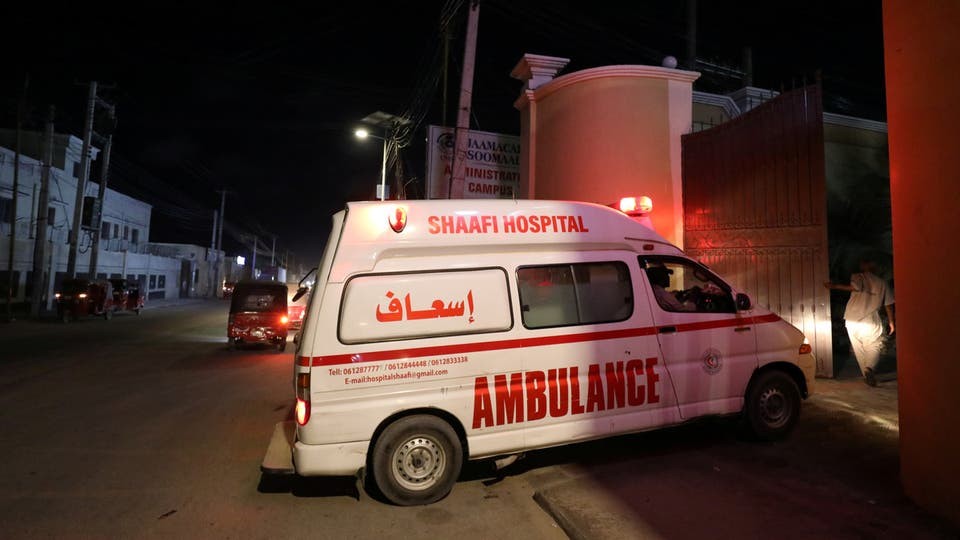 مقتل 5 أشخاص بينهم شرطيان إثر هجومٍ مسلح على فندق في مقديشو