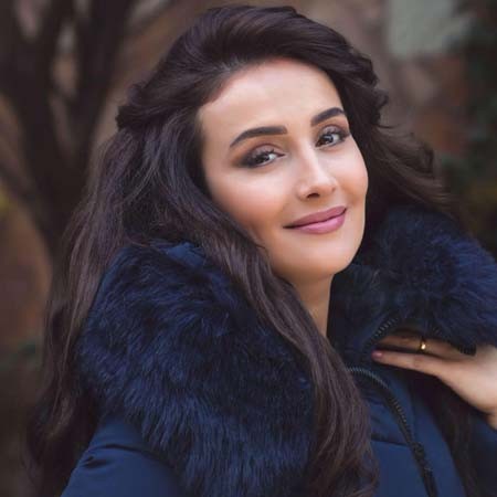 بالفيديو والصور: وفاة طفلة سورية بسبب تقليدها مشهداً في مسلسل للنجمة "كندا حنا"