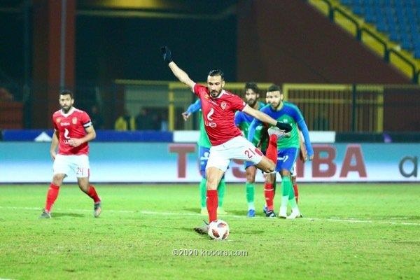 المقاصة يشكك في ضربة جزاء الأهلي.. ويؤكد بقاء ميدو