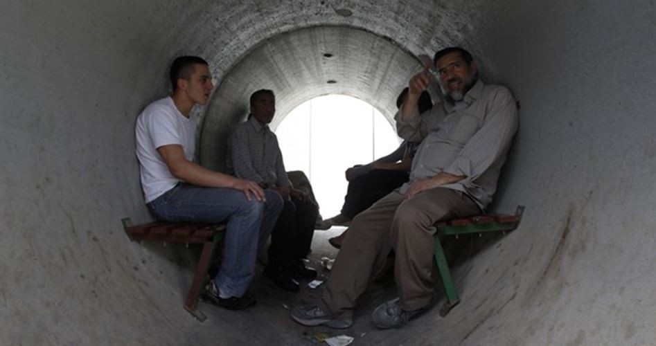بعد إطلاق صواريخ من غزة
