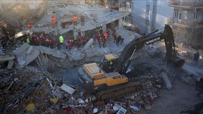 زلزال بقوة 6.6 درجات يضرب ولاية إزمير التركية