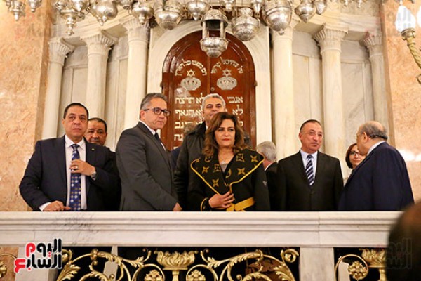 شاهد: إعادة ترميم معبد يهودي بالإسكندرية