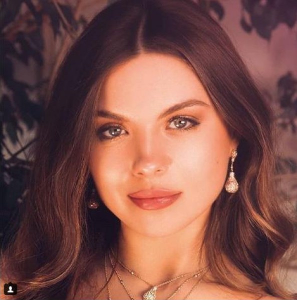 شاهدوا: النجمة اللبنانية "مايا رعيدي" إلى جانب الفنان السوري "تيم حسن" في مسلسله الجديد والجمهور قلق من أدائها