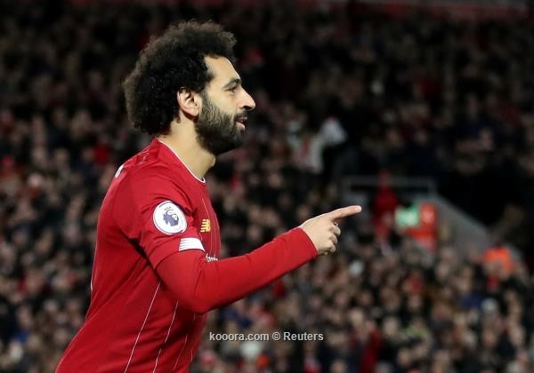 صورة: صلاح يسخر من جائزة الاتحاد المصري في حفل كاف