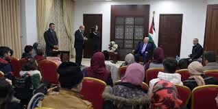 الرئيس يستقبل الأطفال المصابين بالسرطان والشلل الدماغي من غزة