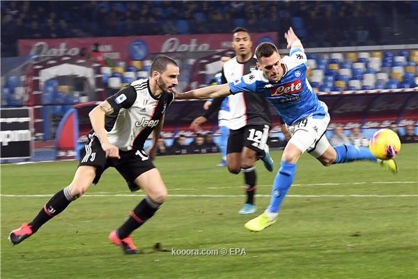 نابولي يتغلب على يوفينتوس في مباراة مثيرة