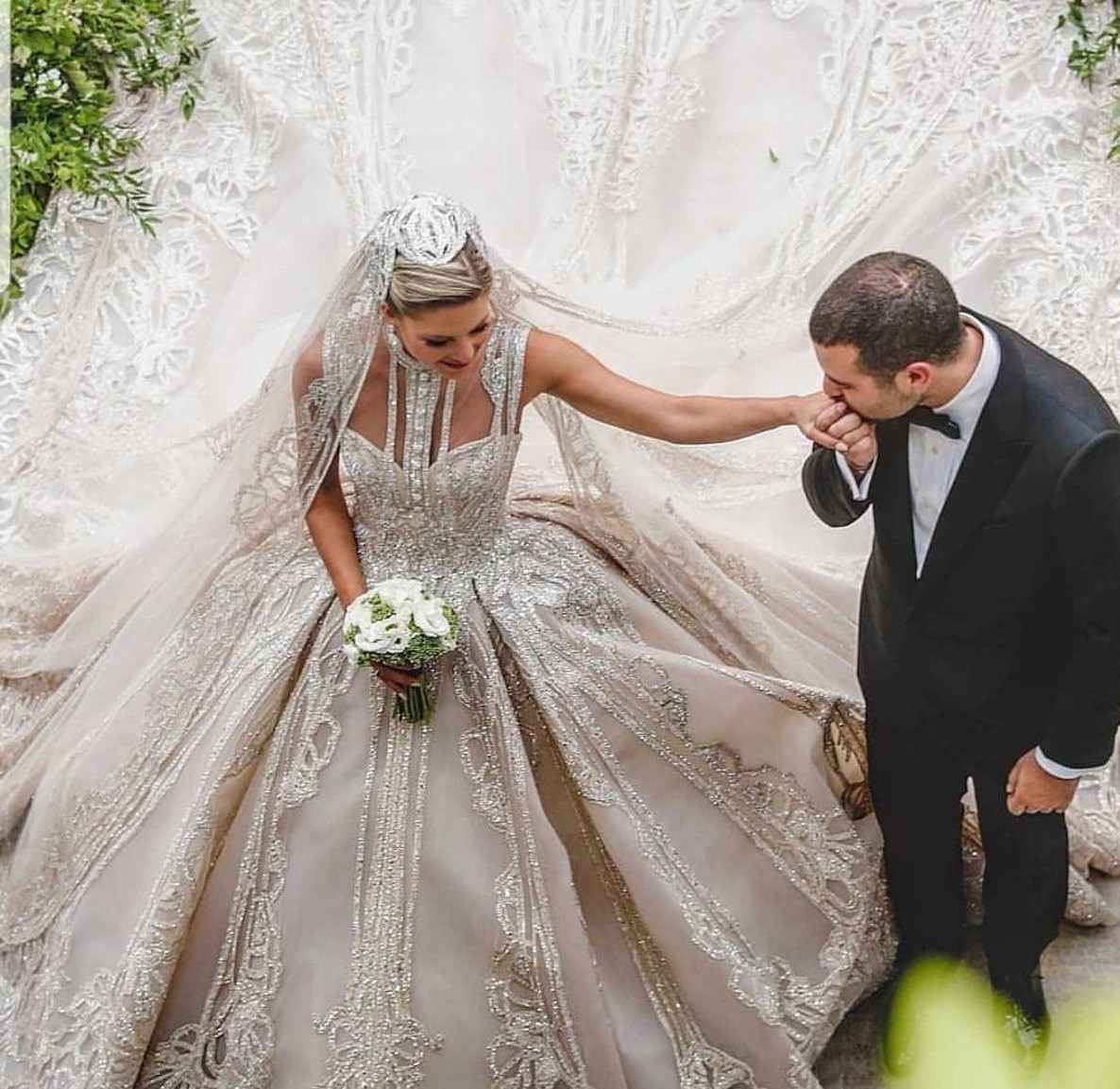 شاهدوا: حفل الزفاف "المأساوي" يعقدان قرانهما والباقي من العمر أسابيع