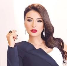 شاهدوا: فيديو طريف يجمع والد "ماغي بو غصن" وحفيدته