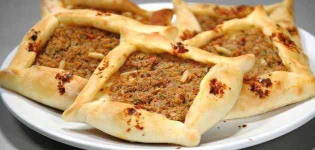 بالفيديو: طريقة عمل" صفيحة اللحم " السورية