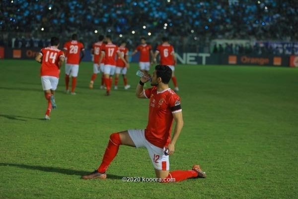 الأهلي يفقد صدارة مجموعته بتعادل مثير مع الهلال