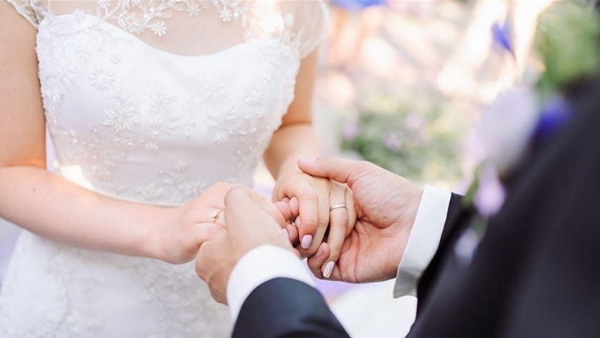 شاهدوا:  مصرع عروسين "ليلة الدخلة" في  مصر