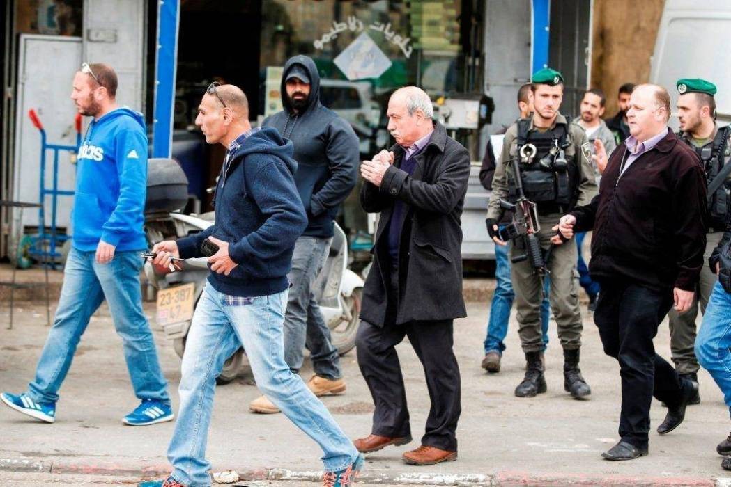 اعتقال مدير جمعية الدراسات العربية بالقدس خليل التفكجي