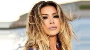 بالفيديوهات: النجمة اللبنانية "نوال الزغبي" لست مغرمة وأنا عزباء