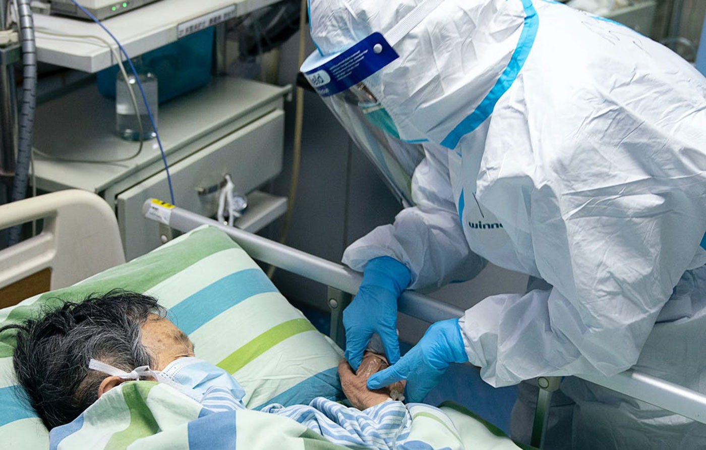 باحثون صينيون يكتشفون خصائص جديدة لفيروس "كورونا" المستجد