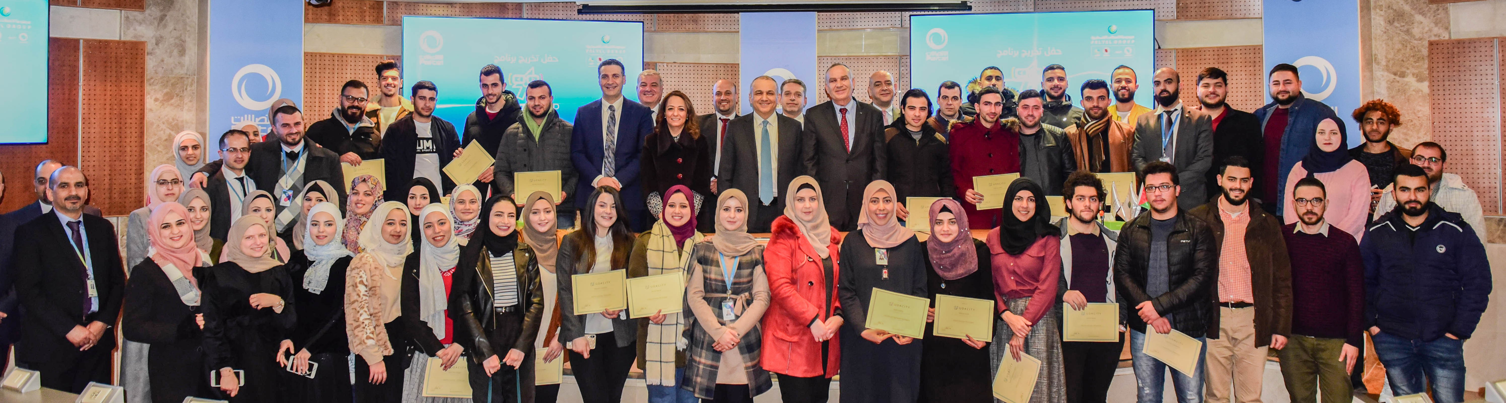 مجموعة الاتصالات تحتفل بتخريج طلاب المخيم الثالث للتصميم والبرمجة