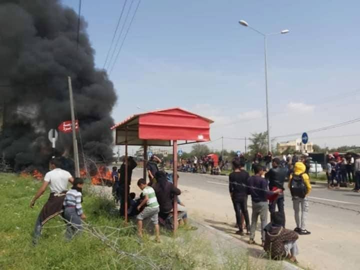 وقفة احتجاجية ضد إقامة حجر صحي في حي النصر برفح