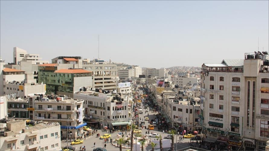 طعن شابين من لجنة الطوارئ والإسناد برام الله