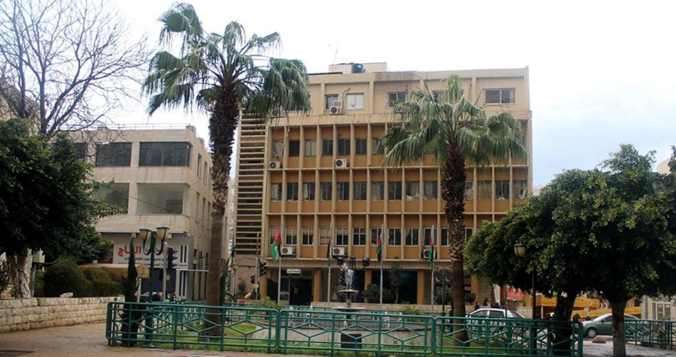 نقل 4 خطوط "سرفيس" مؤقتًا من مجمع بلدية نابلس