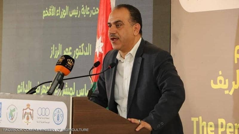 وزير الزراعة الأردني يستقيل من منصبه بسبب "أخطاء كورونا"