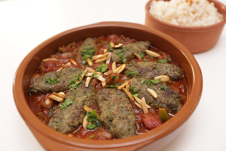 بالفيديو: طريقة عمل "كباب هندي" بالصينية