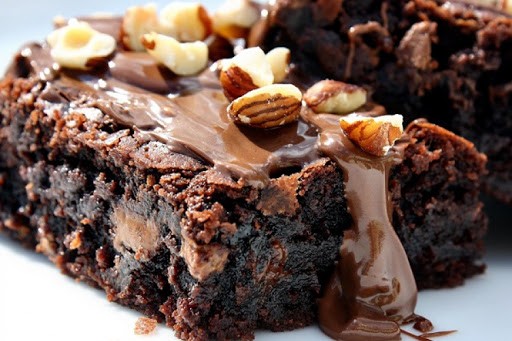 بالفيديو: طريقة عمل "براونيز الشوكولاتة"