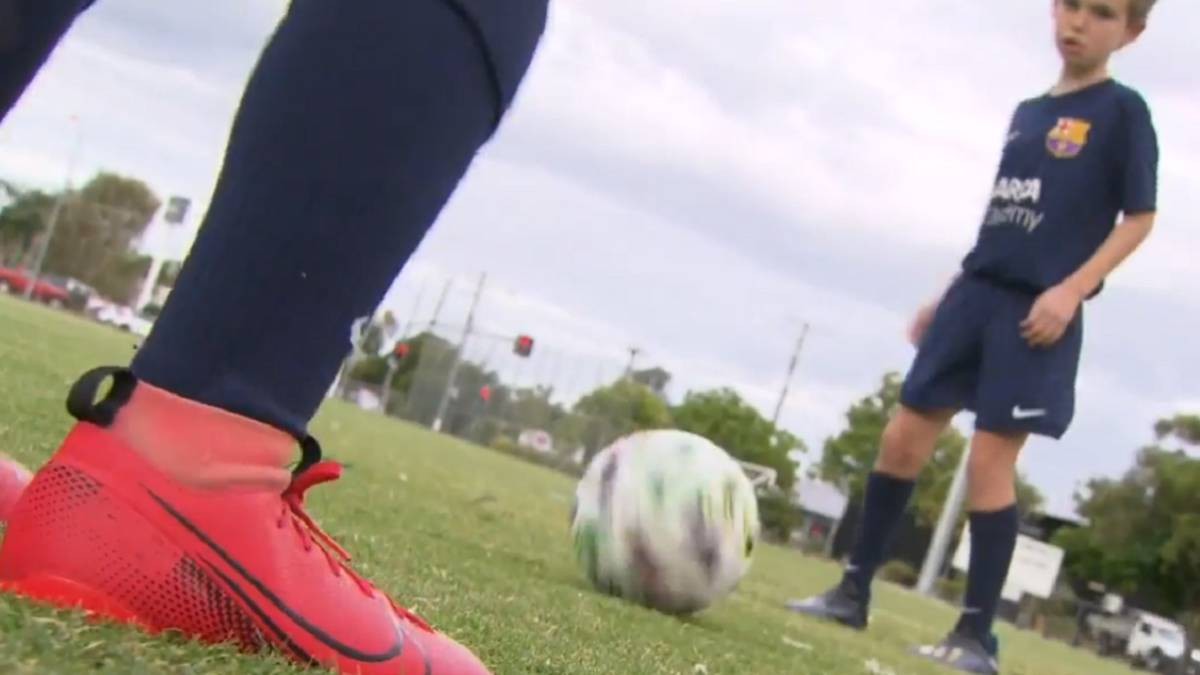 برشلونة يترك مئات العائلات "المدمرة" في أستراليا