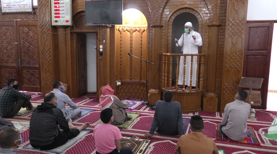 شاهد بالفيديو: عدسة وكالة خبر ترصد صلاة عيد الفطر السعيد في غزّة