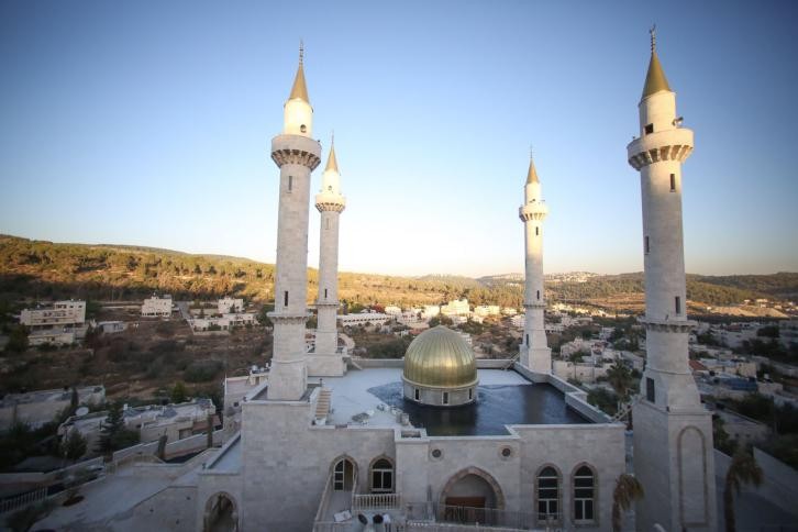 أوقاف رام الله تعلن إجراءات إعادة فتح المساجد بدءًا من غدٍ الثلاثاء