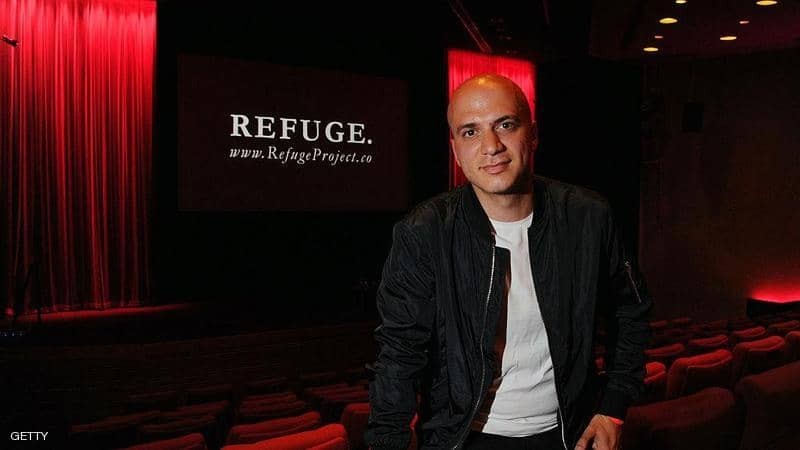 الحكومة البريطانية تنصف لاجئا "سوريا" تطوع لمحاربة فيروس كورونا