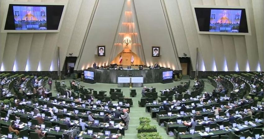 إيران تقر قانونًا ضد الاحتلال وتصفه بـ"العاجل جدًا"