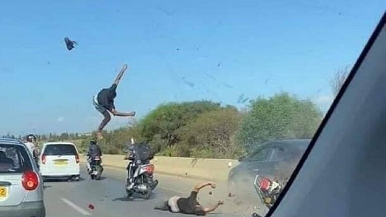 بالفيديو: حادث خطير خلال استعراض بـ "الدراجات النارية" في الجزائر